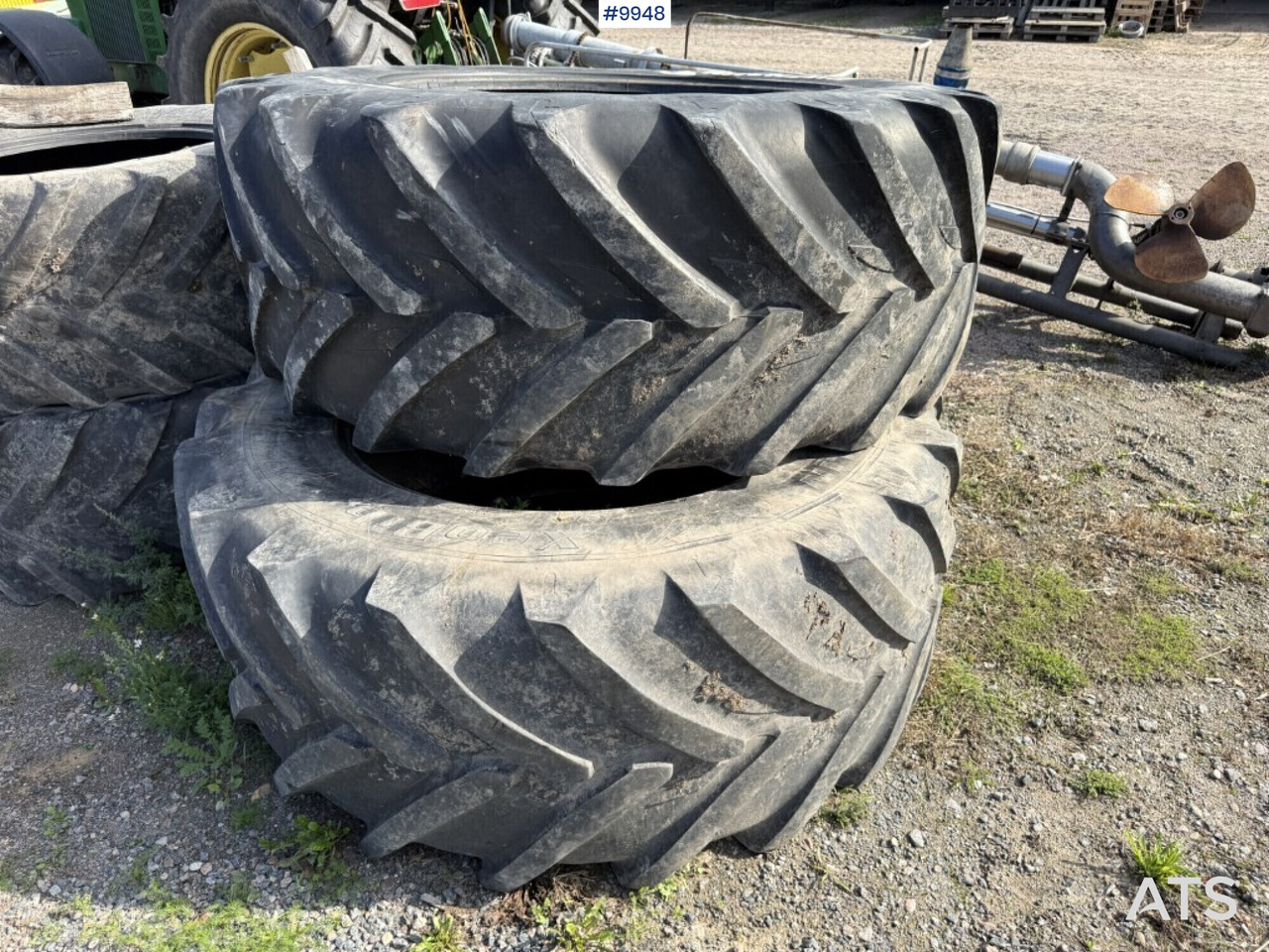 Däck till traktor Michelin fram och bak - Tire for Farm tractor: picture 2 Däck till traktor Michelin fram och bak - Tire for Farm tractor: picture 2