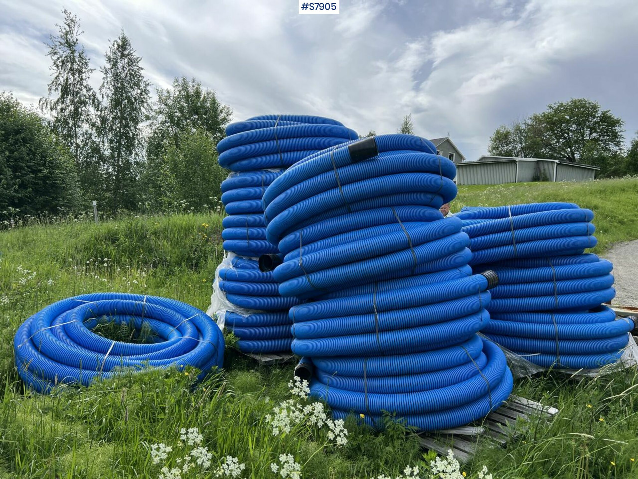 Draining tube – 110 mm - Construction equipment: picture 1 Draining tube – 110 mm - Construction equipment: picture 1