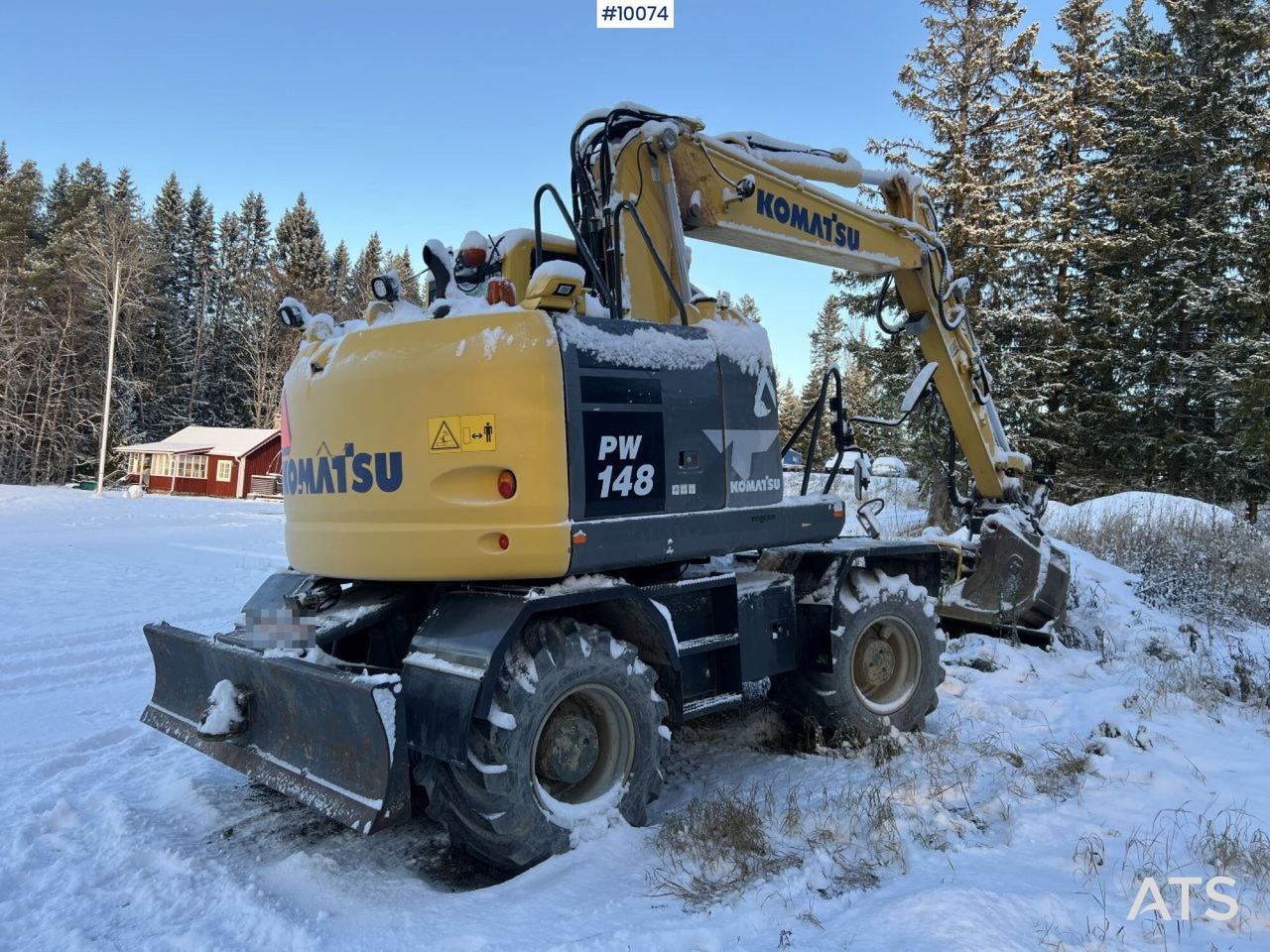 Komatsu PW148 Wheeled excavator with rotor and buckets - Wheel excavator: picture 5 Komatsu PW148 Wheeled excavator with rotor and buckets - Wheel excavator: picture 5