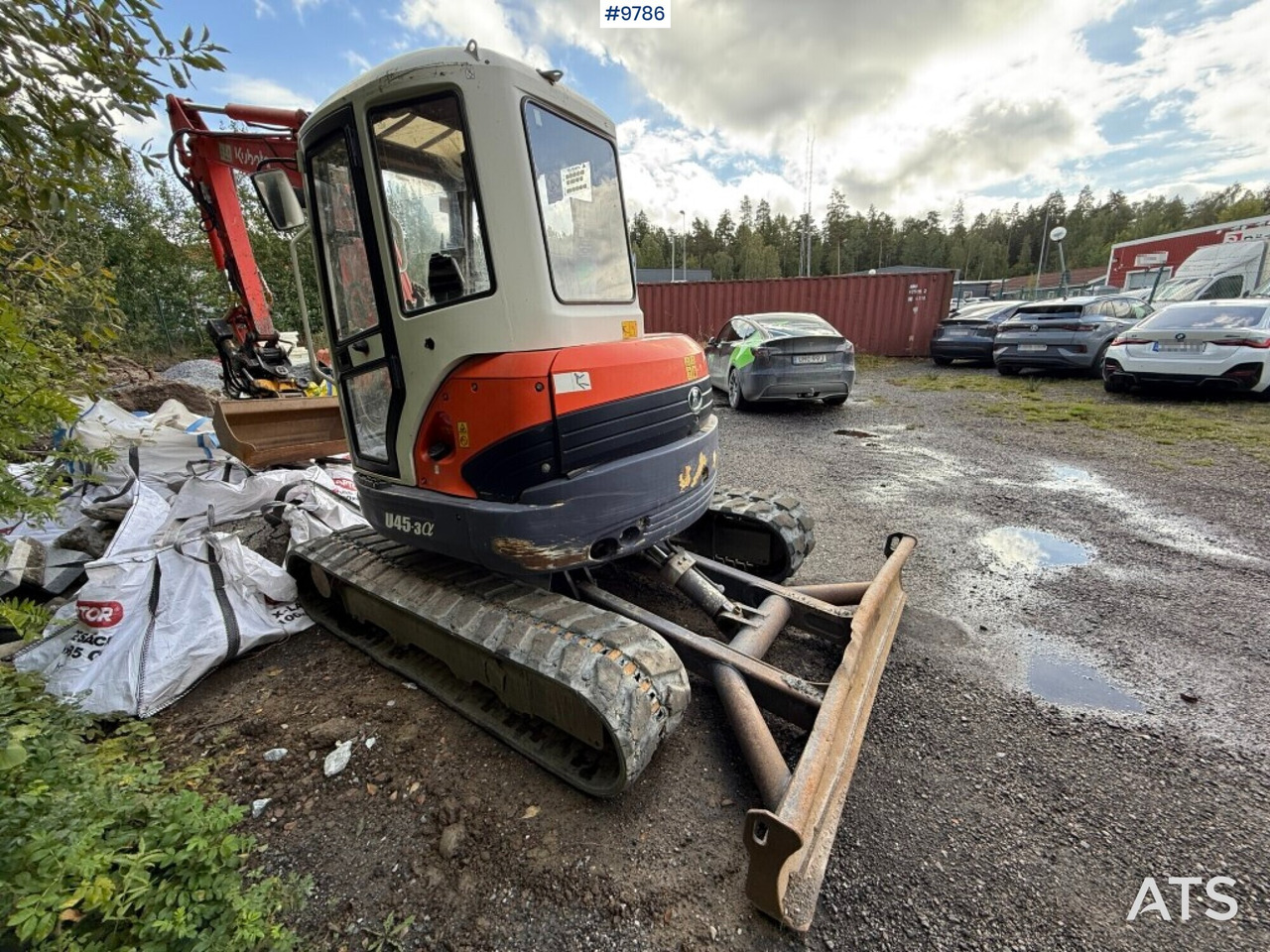 Kubota U45-3a crawler excavator with tiltrotator and buckets - Mini excavator: picture 5 Kubota U45-3a crawler excavator with tiltrotator and buckets - Mini excavator: picture 5