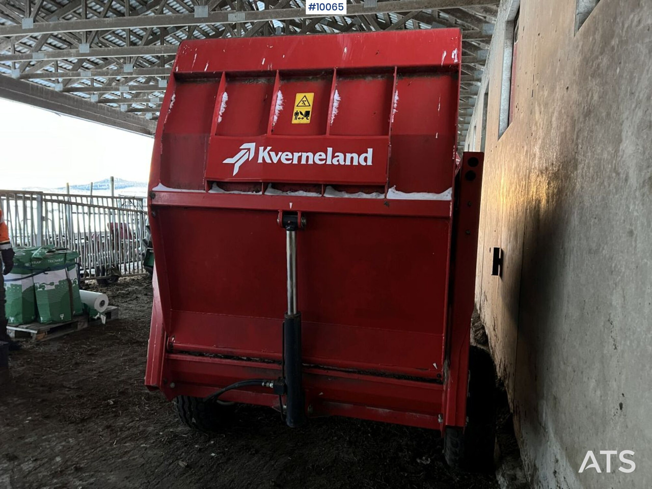 Kverneland 864 Bale Ripper - Straw shredder: picture 5 Kverneland 864 Bale Ripper - Straw shredder: picture 5