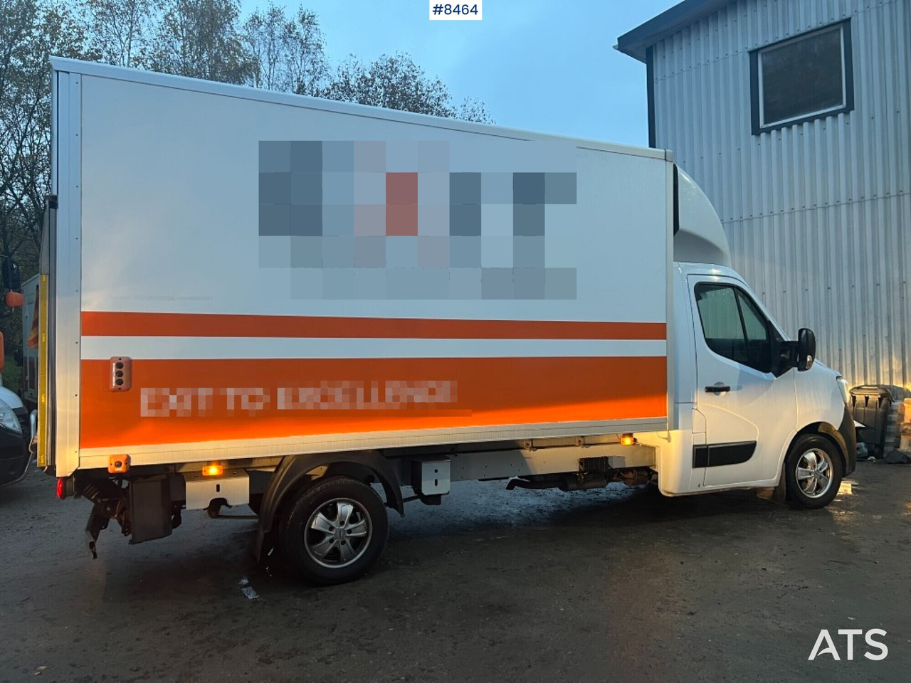 Leasing of  Renault master with tail lift Renault master with tail lift: picture 7