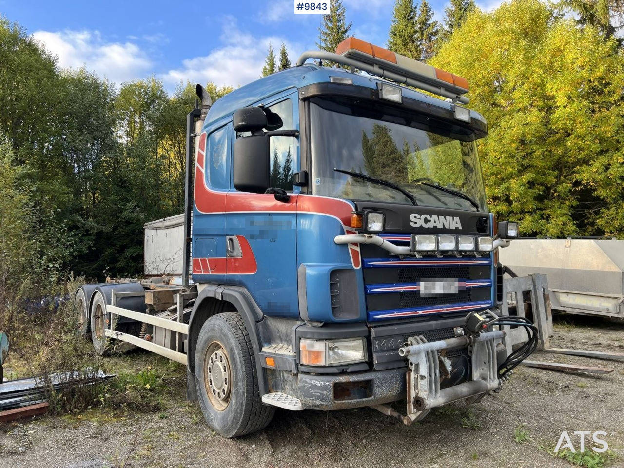 Scania R144 Hook Truck with plow equipment - Hook lift truck: picture 2 Scania R144 Hook Truck with plow equipment - Hook lift truck: picture 2