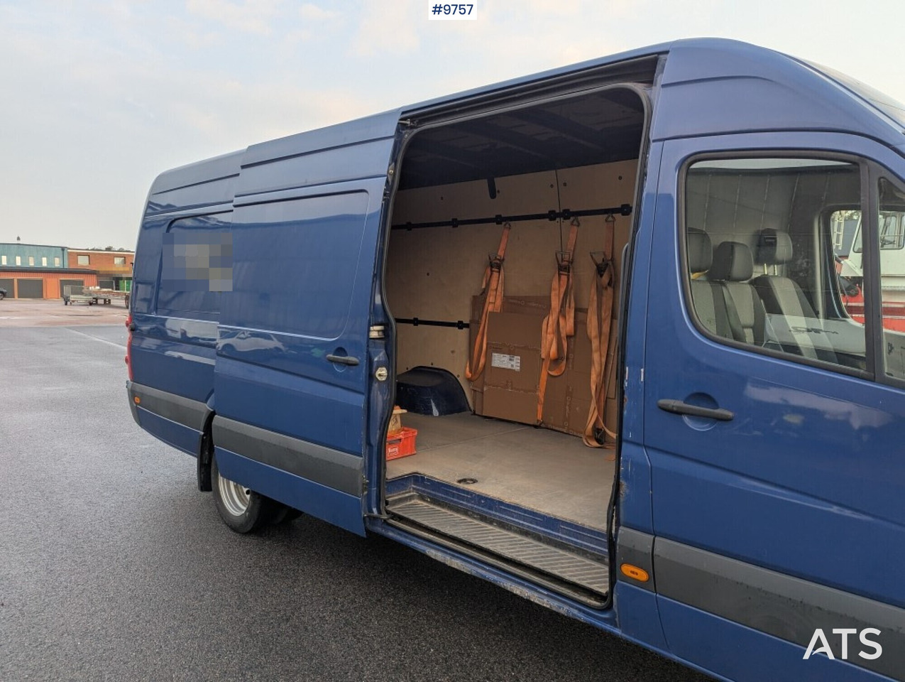 Volkswagen Crafter 50 van, C-registered - Panel van: picture 5 Volkswagen Crafter 50 van, C-registered - Panel van: picture 5