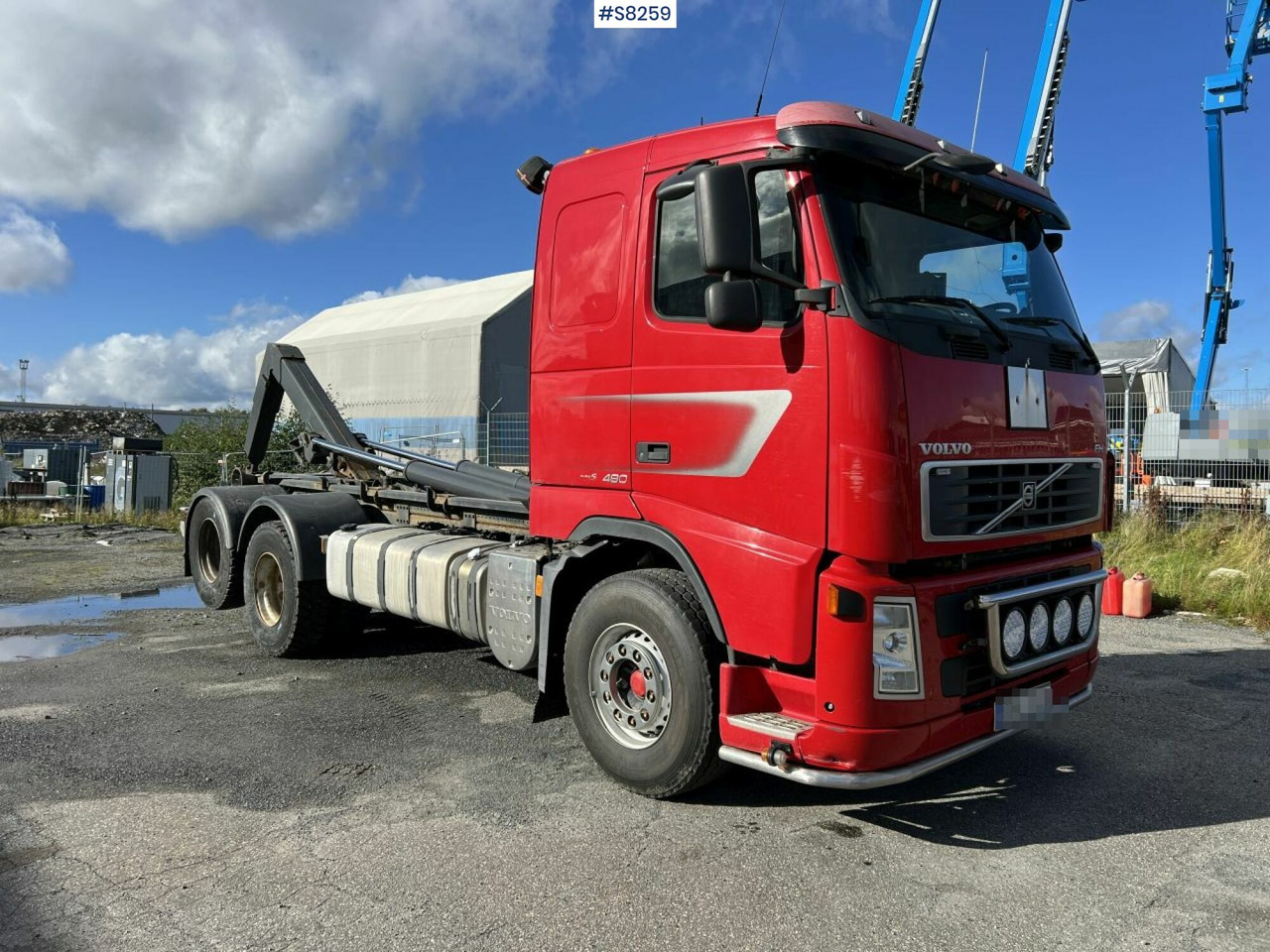 Volvo FH 480 Hook Truck, see video - Hook lift truck: picture 2 Volvo FH 480 Hook Truck, see video - Hook lift truck: picture 2
