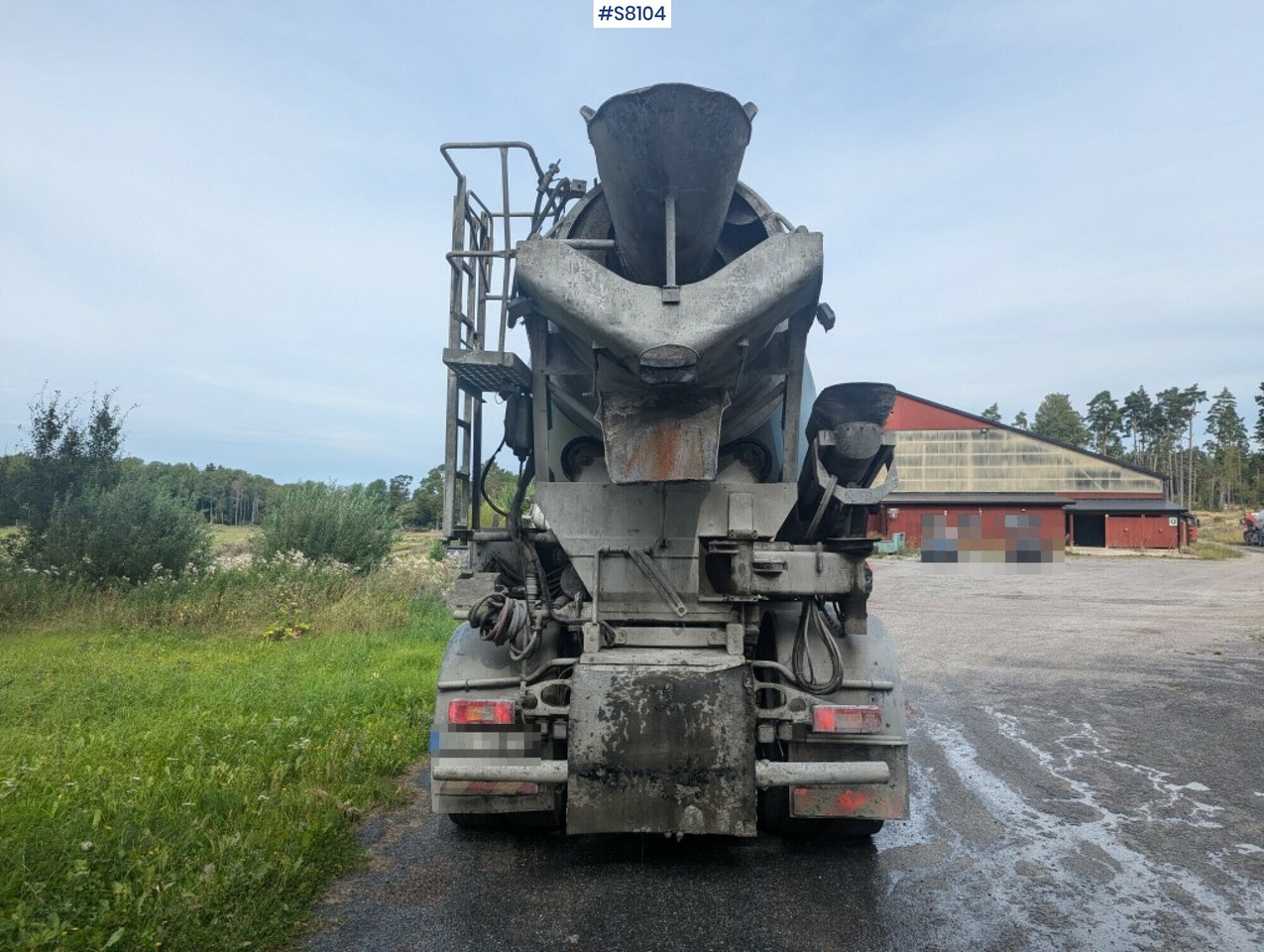 Concrete mixer truck Volvo FM400 8X4 Mixer Truck SEE VIDEO: picture 9