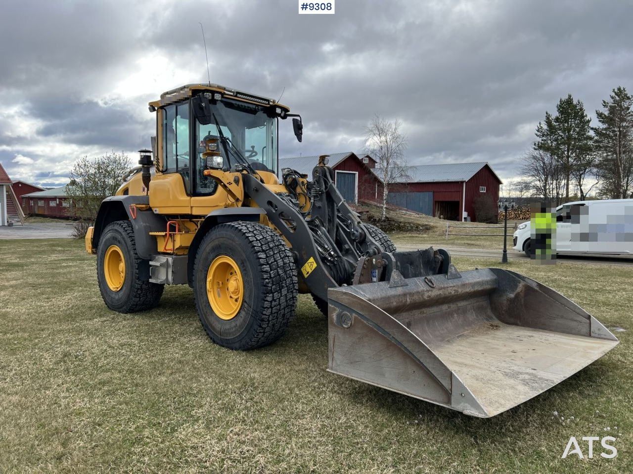 Volvo L60 H Wheel loader with grading bucket (VIDEO) - Wheel loader: picture 2 Volvo L60 H Wheel loader with grading bucket (VIDEO) - Wheel loader: picture 2