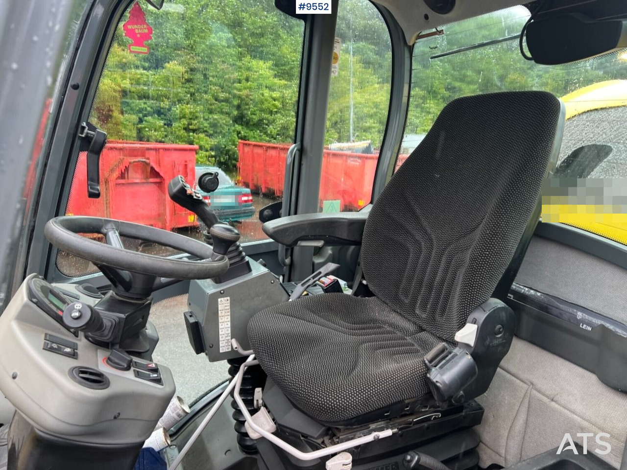 Wheel loader Wacker Neuson WL52 gears and tool stand - Wheel loader: picture 5 Wheel loader Wacker Neuson WL52 gears and tool stand - Wheel loader: picture 5