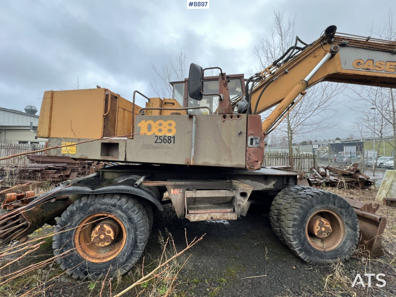 Wheeled excavator Case 1088 - Repair object - Wheel excavator: picture 2 Wheeled excavator Case 1088 - Repair object - Wheel excavator: picture 2