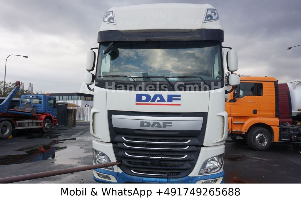 DAF XF 460 SSC BL *Retarder / LDW / LED / 2xTank DAF XF 460 SSC BL *Retarder / LDW / LED / 2xTank - Tractor unit: picture 2 DAF XF 460 SSC BL *Retarder / LDW / LED / 2xTank DAF XF 460 SSC BL *Retarder / LDW / LED / 2xTank - Tractor unit: picture 2