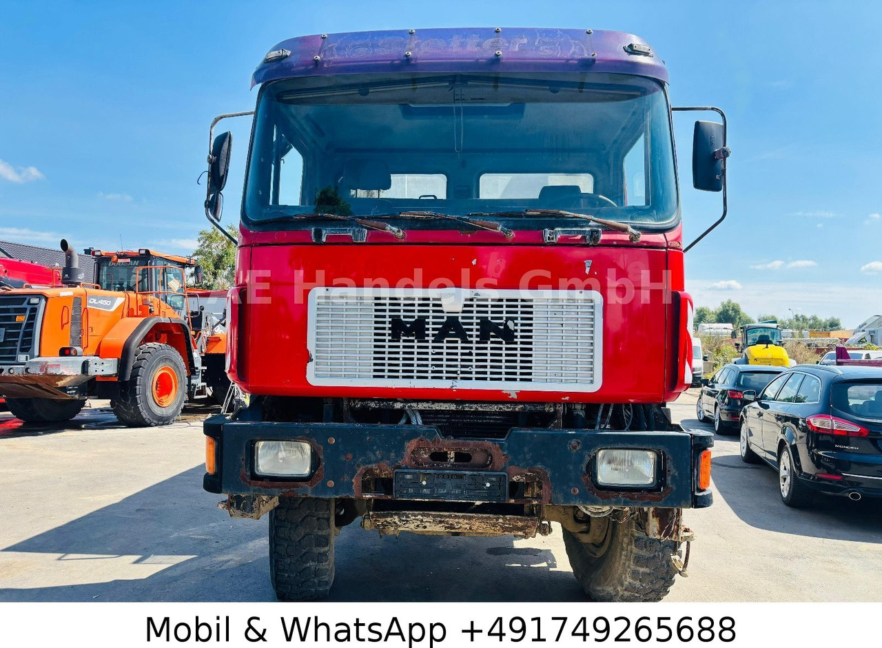 MAN F10 BB 6x6 Bindemittelstreuer *Manual/Analog - Truck: picture 2 MAN F10 BB 6x6 Bindemittelstreuer *Manual/Analog - Truck: picture 2
