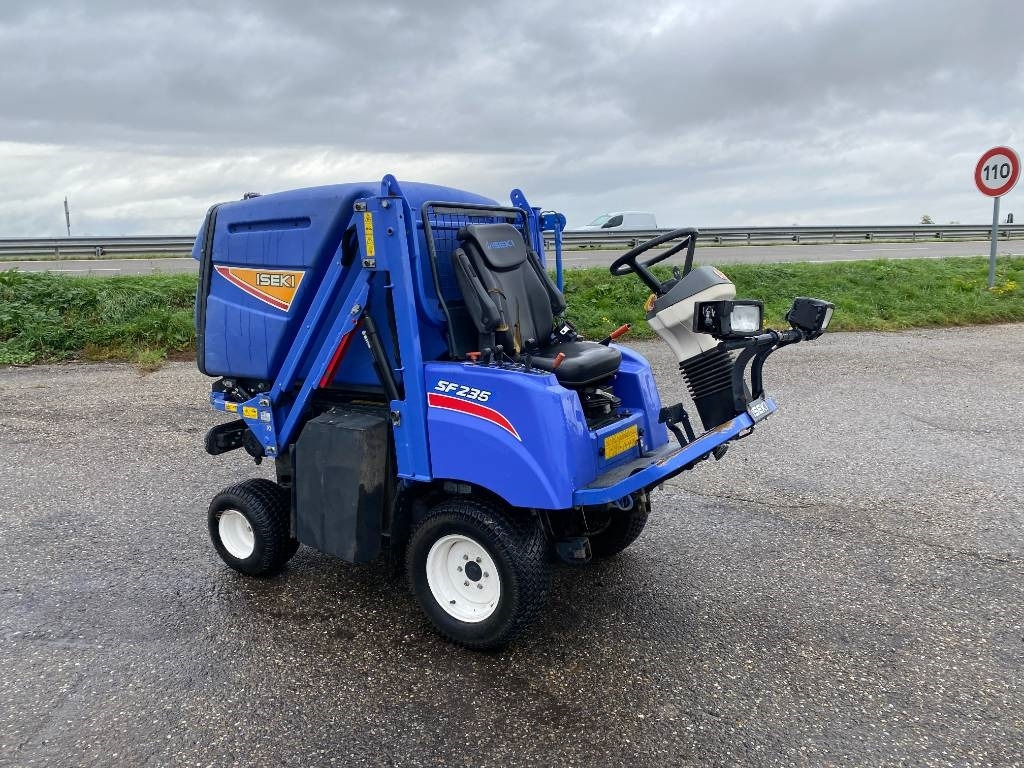 Iseki SF 235F 1er Main endommagée  - Garden mower: picture 5 Iseki SF 235F 1er Main endommagée  - Garden mower: picture 5