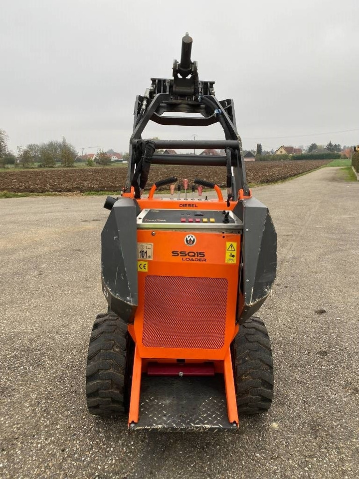 WorkyQuad WORKYQUAD SSQ15D Origine Française endommagée - Compact loader: picture 5 WorkyQuad WORKYQUAD SSQ15D Origine Française endommagée - Compact loader: picture 5