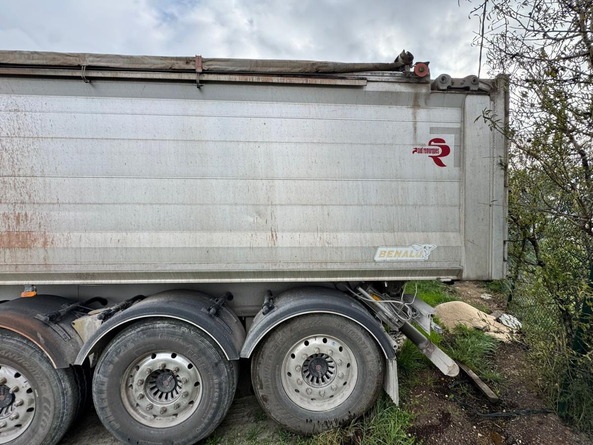Benalu - Tipper semi-trailer: picture 5 Benalu - Tipper semi-trailer: picture 5