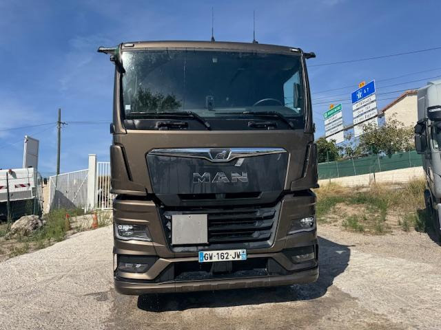 MAN TGX 18-520 - Tractor unit: picture 2 MAN TGX 18-520 - Tractor unit: picture 2