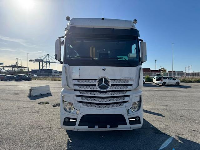 Mercedes ACTROS 1853 - Tractor unit: picture 2 Mercedes ACTROS 1853 - Tractor unit: picture 2