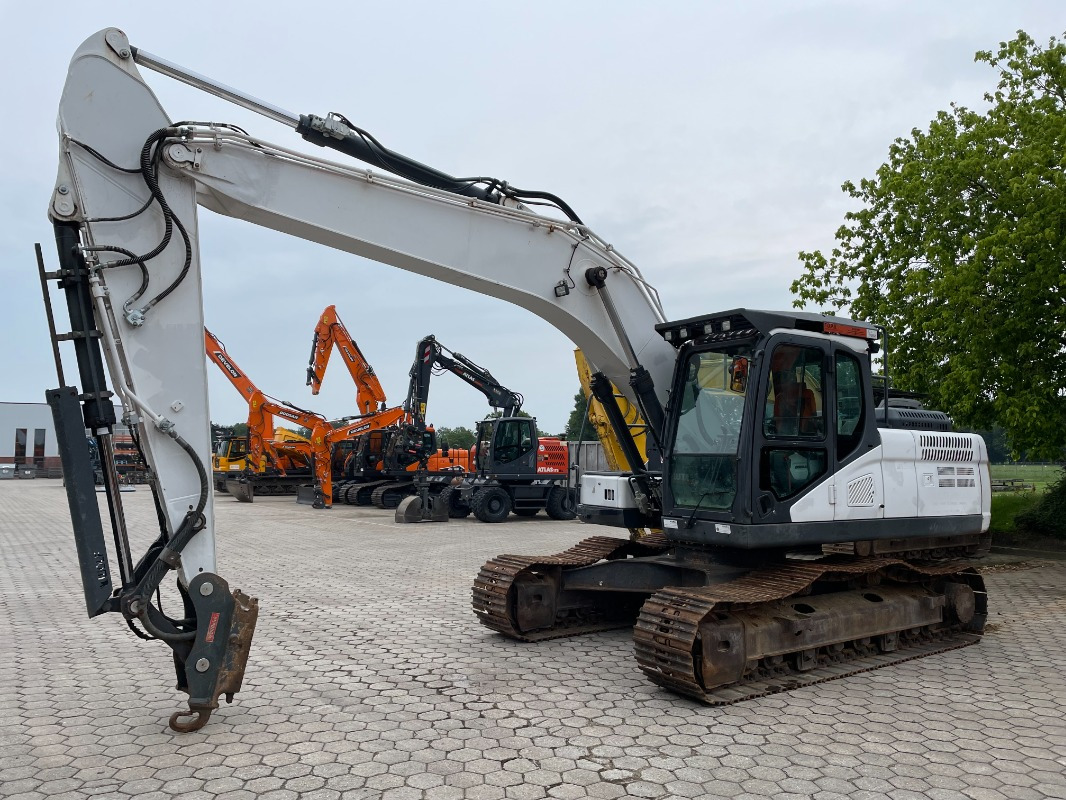 Doosan DX225LC-5 - Crawler excavator: picture 1 Doosan DX225LC-5 - Crawler excavator: picture 1