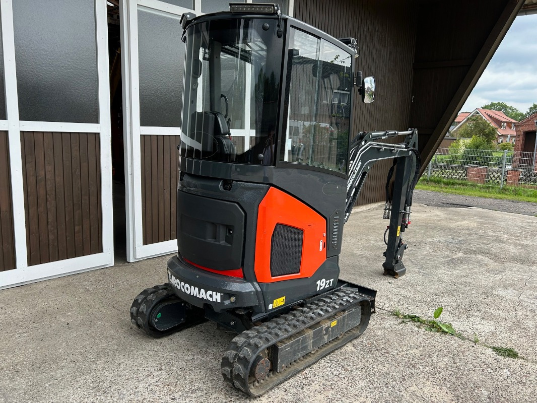 Eurocomach 19ZT - Mini excavator: picture 2 Eurocomach 19ZT - Mini excavator: picture 2