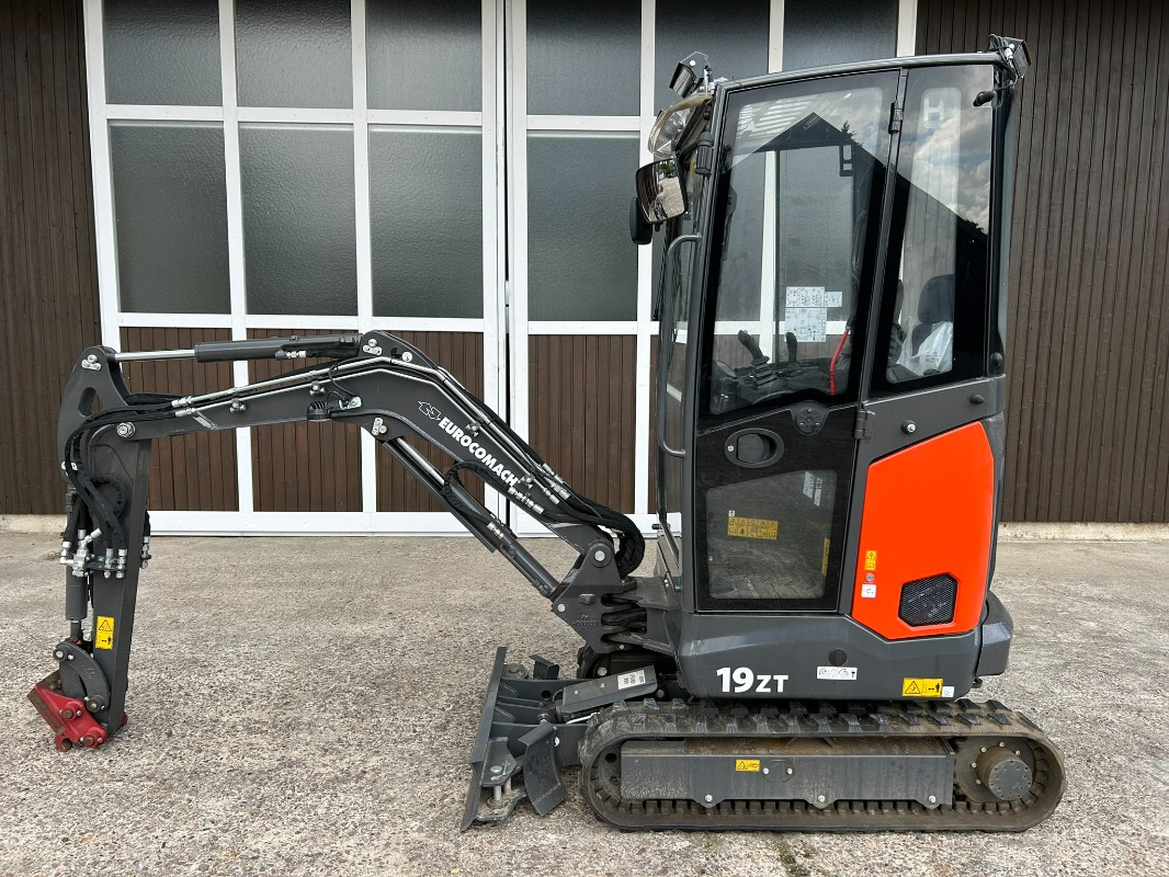 Eurocomach 19ZT - Mini excavator: picture 3 Eurocomach 19ZT - Mini excavator: picture 3