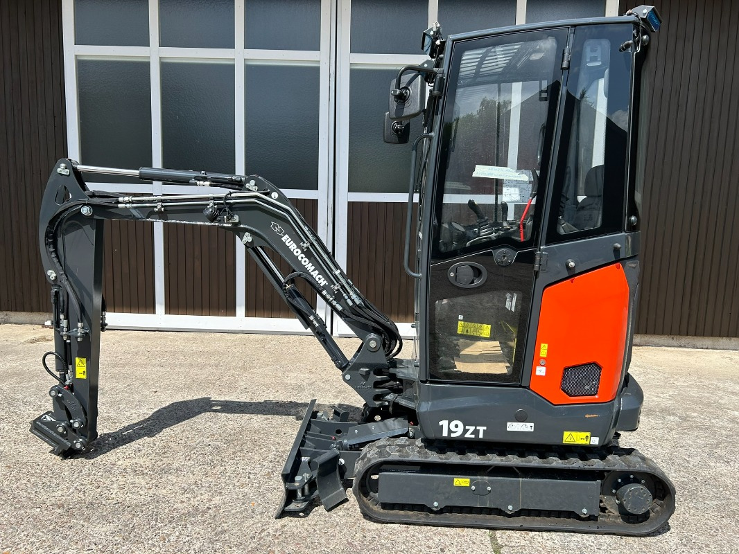 Eurocomach 19ZT - Mini excavator: picture 3 Eurocomach 19ZT - Mini excavator: picture 3