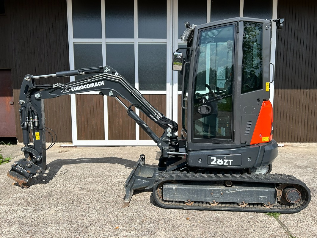 Eurocomach 28ZT - Mini excavator: picture 3 Eurocomach 28ZT - Mini excavator: picture 3