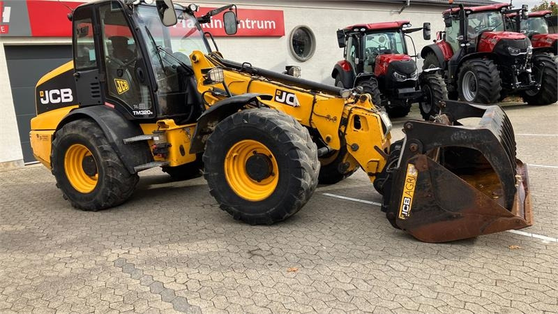 JCB TM 320S Agri - Telescopic handler: picture 1 JCB TM 320S Agri - Telescopic handler: picture 1