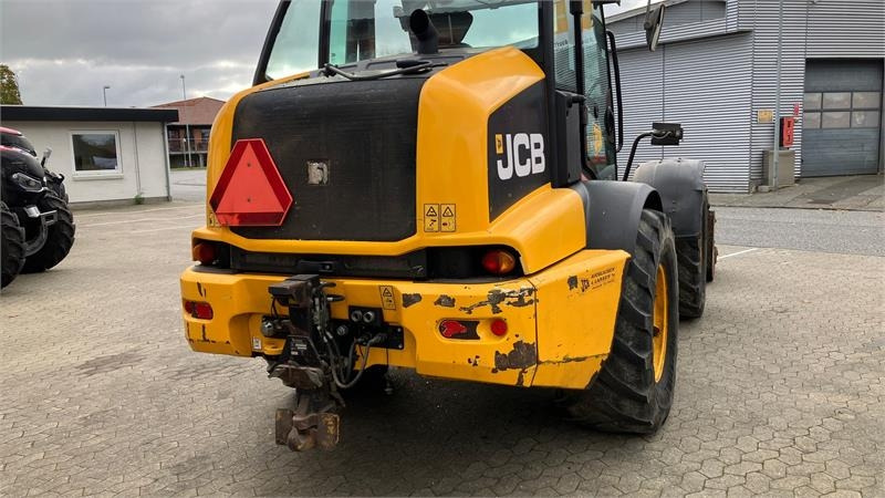 JCB TM 320S Agri - Telescopic handler: picture 4 JCB TM 320S Agri - Telescopic handler: picture 4