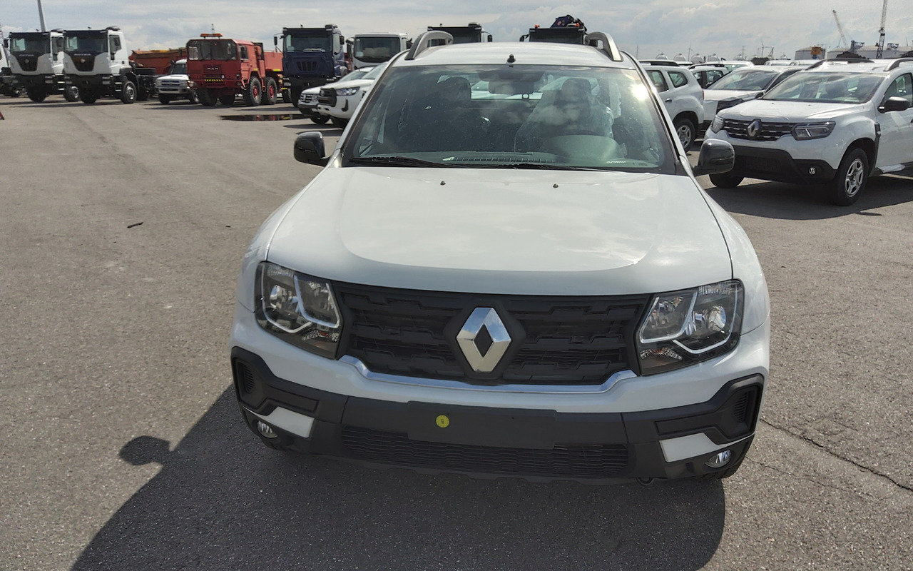 Renault Oroch Pick-up 4x2 1.6L Petrol Manual new model - Car: picture 2 Renault Oroch Pick-up 4x2 1.6L Petrol Manual new model - Car: picture 2