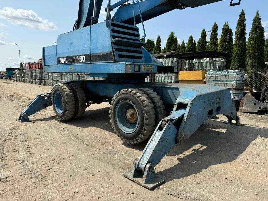 Koparka przeładunkowa Fuchs MHL 330 - Waste/ Industry handler: picture 5 Koparka przeładunkowa Fuchs MHL 330 - Waste/ Industry handler: picture 5