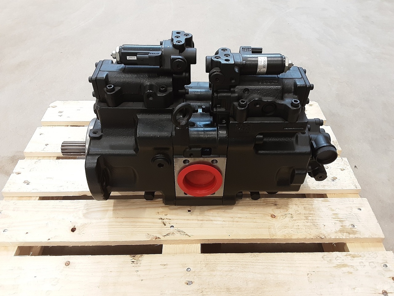 Kawasaki K7V63DTP174R-0E23-PVD - Hydraulic pump for Crawler excavator: picture 1 Kawasaki K7V63DTP174R-0E23-PVD - Hydraulic pump for Crawler excavator: picture 1