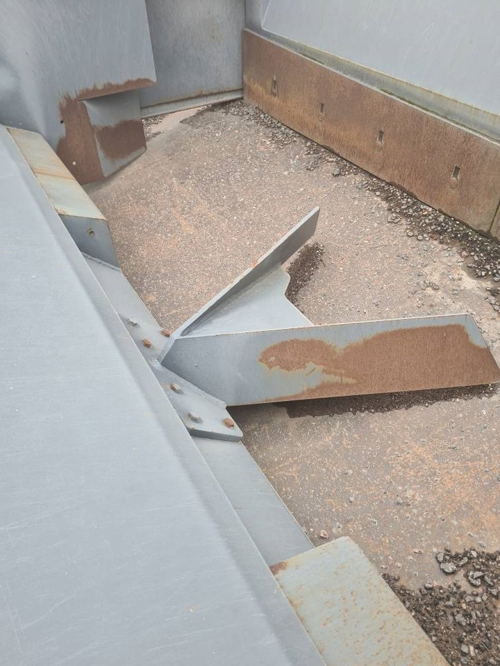 Reptail Like New MM  - Grader: picture 5 Reptail Like New MM  - Grader: picture 5