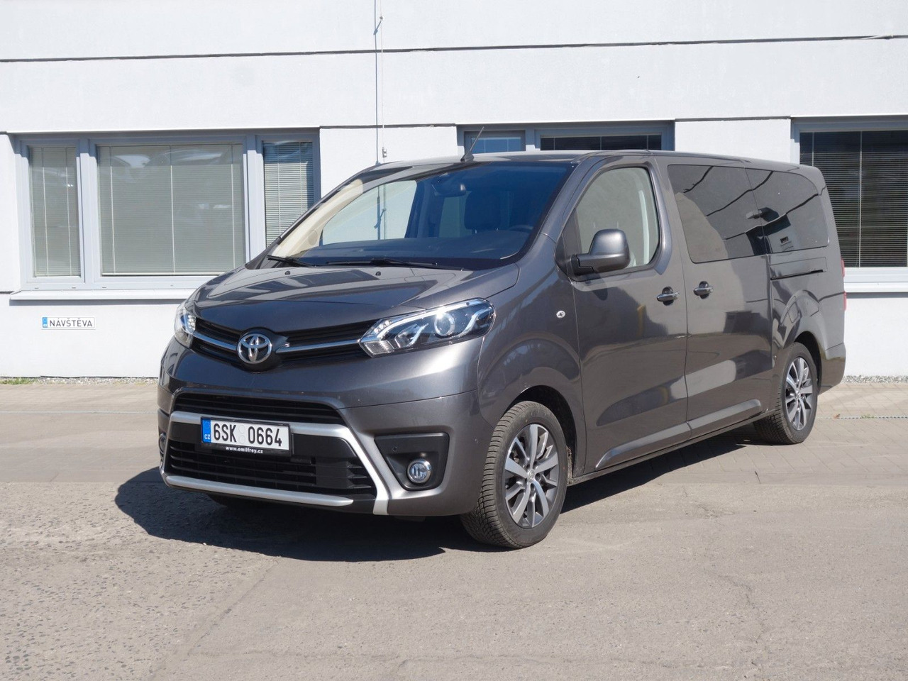 Toyota Proace Verso L2 Executive - Passenger van: picture 1 Toyota Proace Verso L2 Executive - Passenger van: picture 1