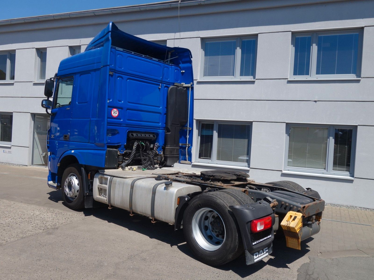 DAF XF 460 SC Standard - Tractor unit: picture 4 DAF XF 460 SC Standard - Tractor unit: picture 4