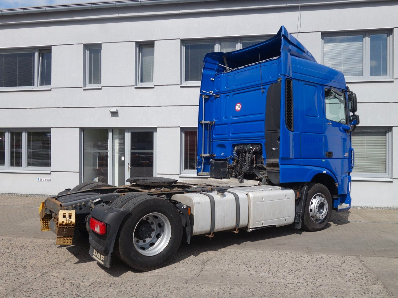 DAF XF 460 SC Standard - Tractor unit: picture 5 DAF XF 460 SC Standard - Tractor unit: picture 5