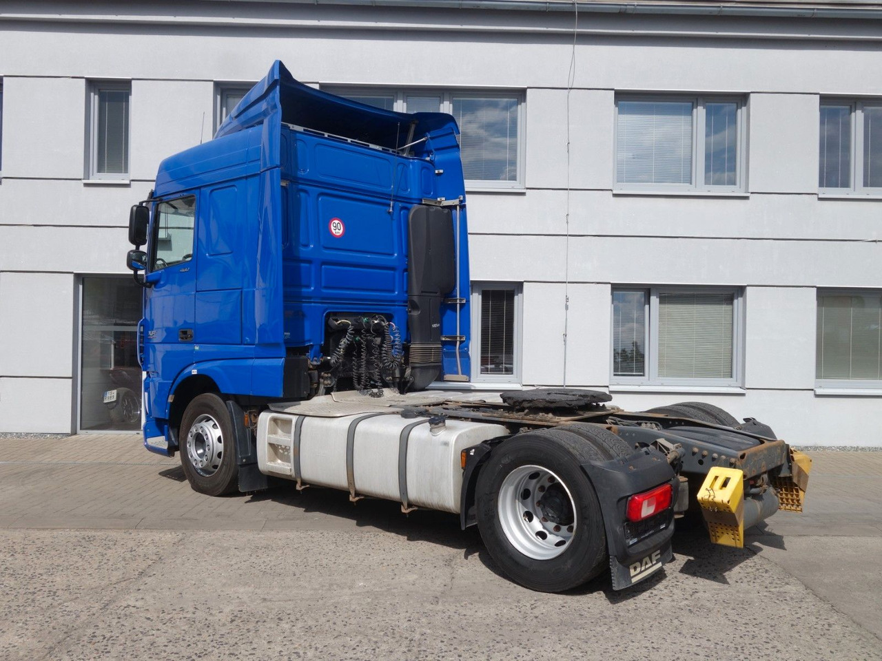 DAF XF 460 SC Standard - Tractor unit: picture 4 DAF XF 460 SC Standard - Tractor unit: picture 4