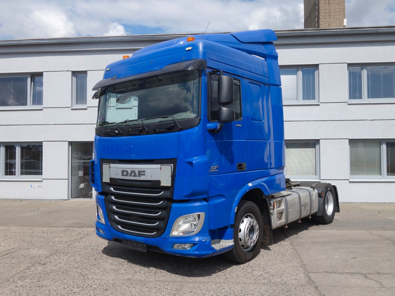 DAF XF 460 SC Standard, Standklima, 3 Stk. - Tractor unit: picture 1 DAF XF 460 SC Standard, Standklima, 3 Stk. - Tractor unit: picture 1