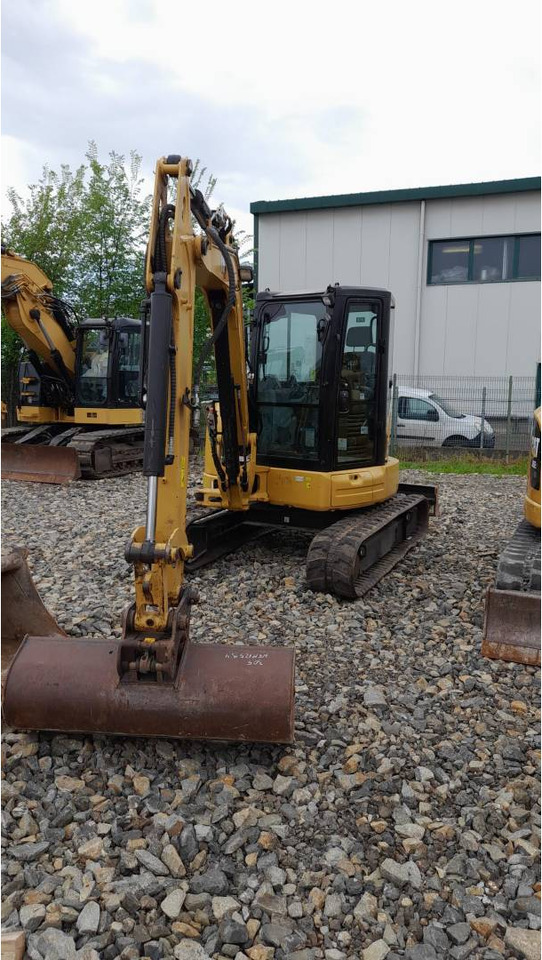 CAT 305E2CR - Crawler excavator: picture 1 CAT 305E2CR - Crawler excavator: picture 1