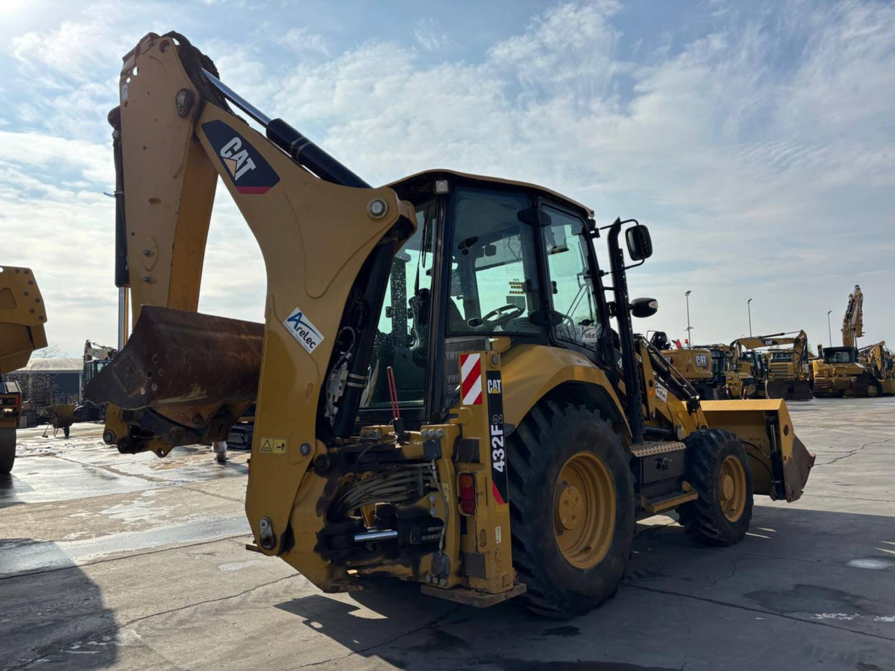 CAT 432F2 - Backhoe loader: picture 3 CAT 432F2 - Backhoe loader: picture 3