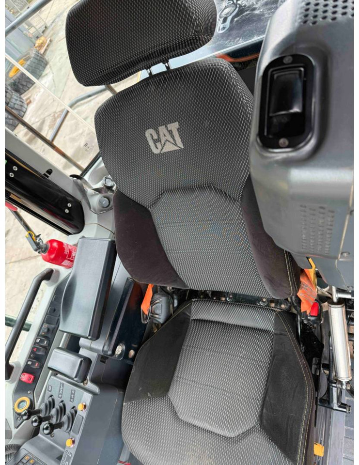 Wheel loader CAT 980: picture 8