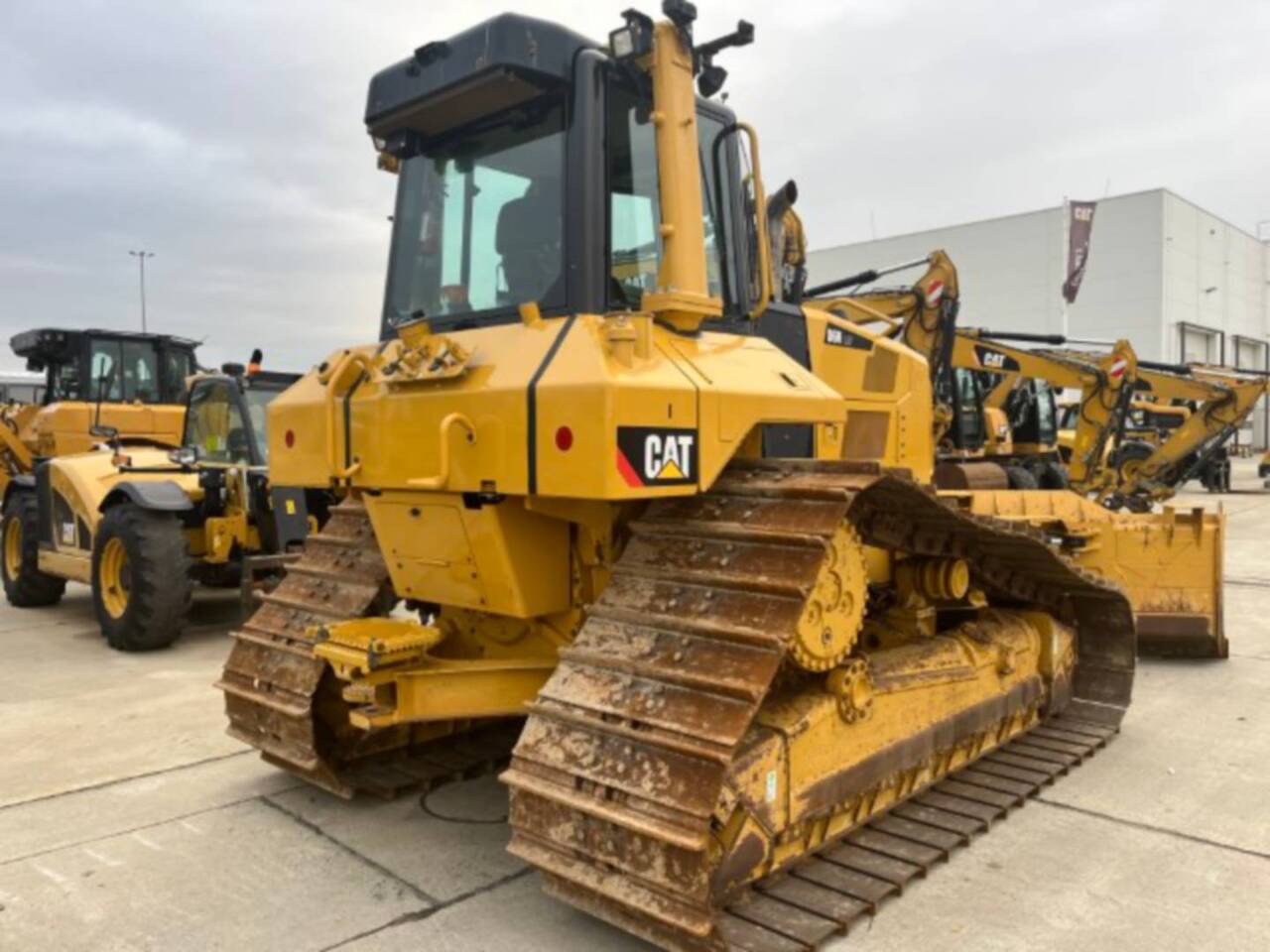 CAT D6NLGP - Bulldozer: picture 3 CAT D6NLGP - Bulldozer: picture 3