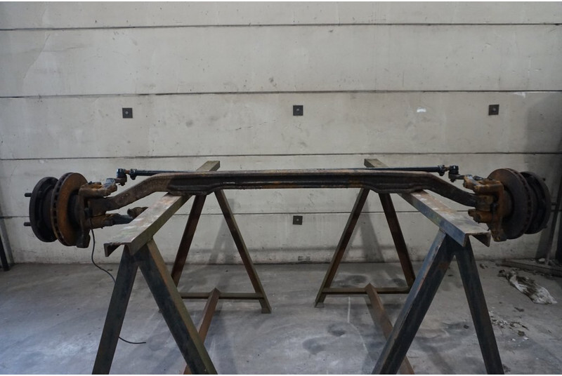 MAN V9-34L-10 - Front axle for Truck: picture 1 MAN V9-34L-10 - Front axle for Truck: picture 1