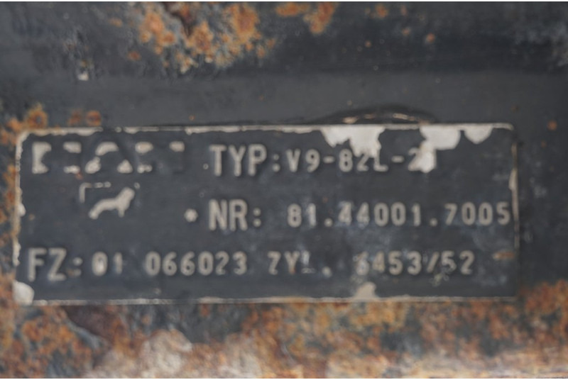 MAN V9-82L-21 - Front axle for Truck: picture 3 MAN V9-82L-21 - Front axle for Truck: picture 3
