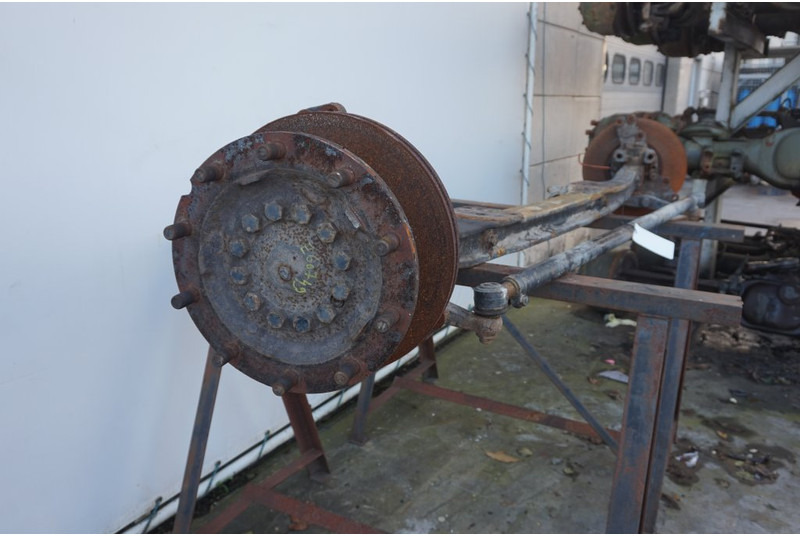 MAN V9-82L-23 - Front axle for Truck: picture 3 MAN V9-82L-23 - Front axle for Truck: picture 3