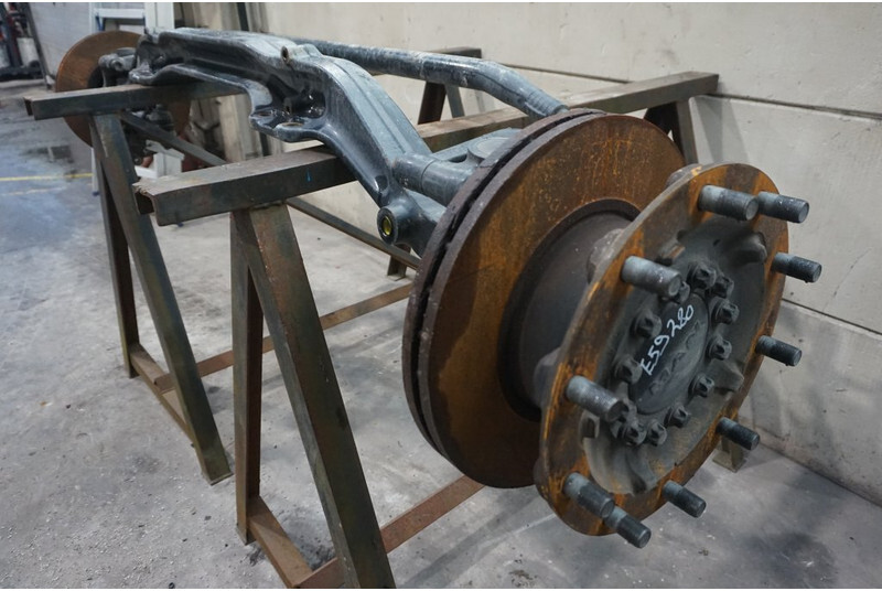 MAN VOK-07-33 - Front axle for Truck: picture 2 MAN VOK-07-33 - Front axle for Truck: picture 2