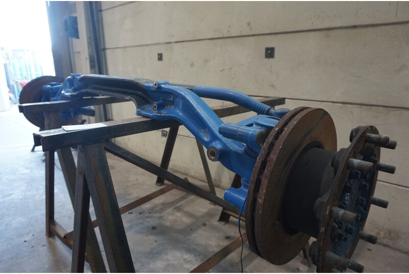 MAN VOK-07-46 - Front axle for Truck: picture 2 MAN VOK-07-46 - Front axle for Truck: picture 2