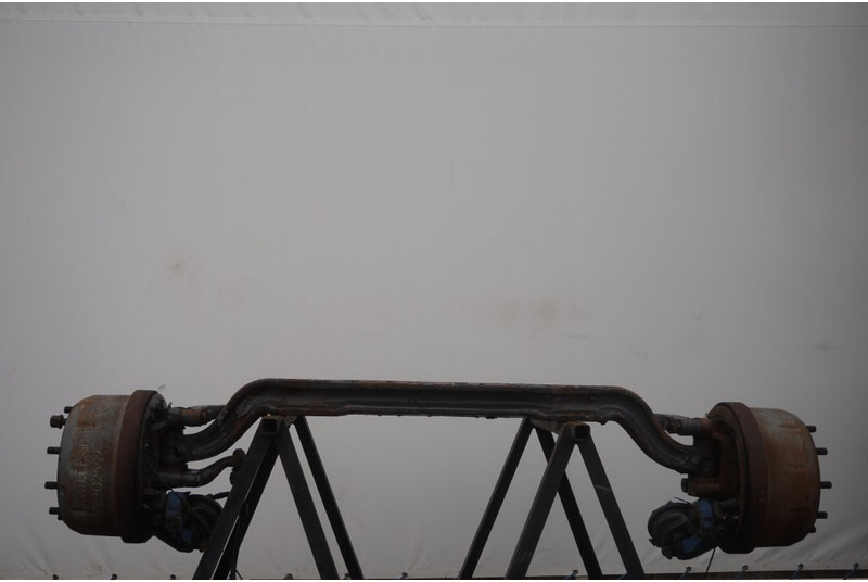 Mercedes-Benz VD4/26DL-7.5 - Front axle for Truck: picture 1 Mercedes-Benz VD4/26DL-7.5 - Front axle for Truck: picture 1