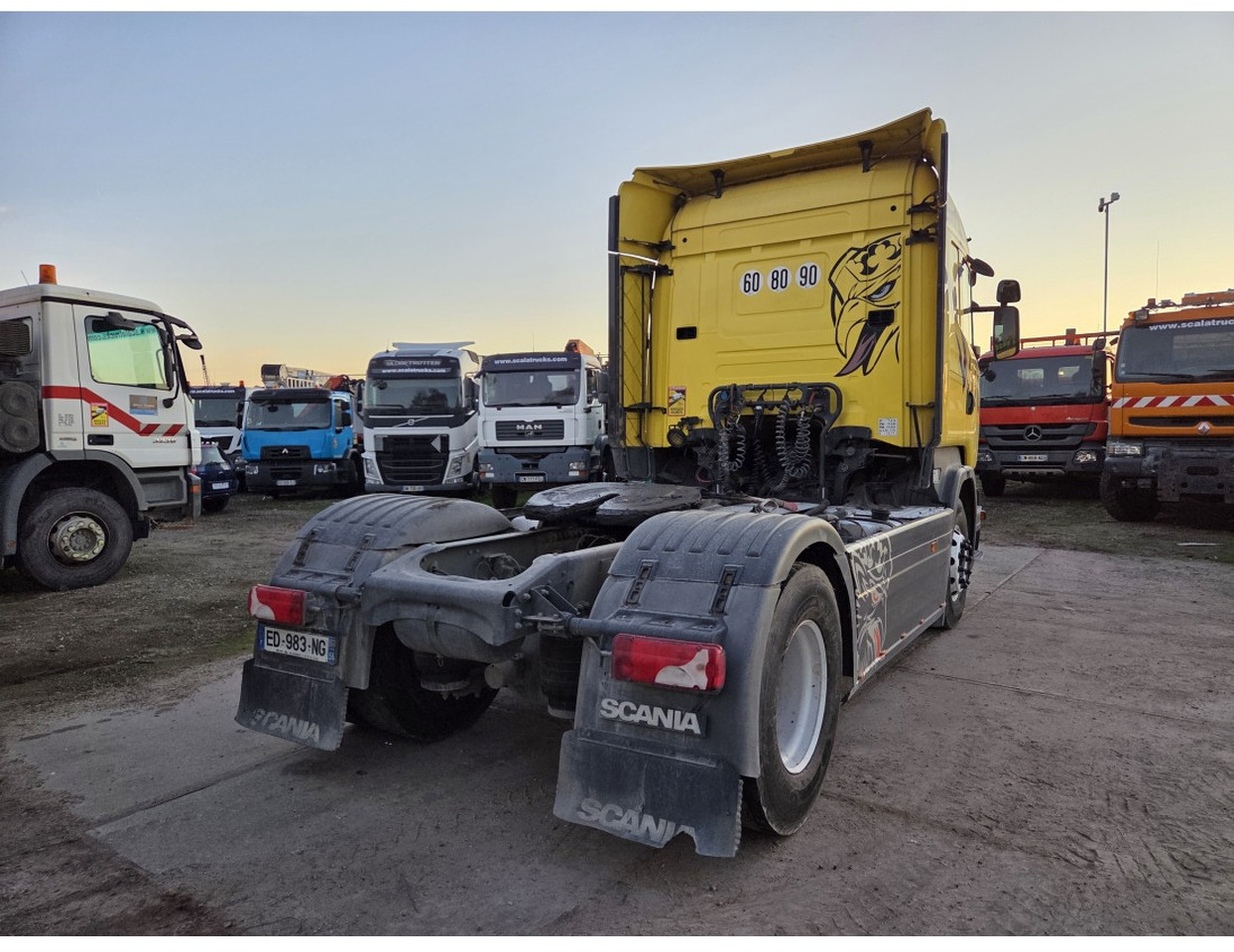 SCANIA R450 TRACTOR UNIT RETARDER STATIONARY AIR CONDITIONING HYDRAULIC Highline CR19 - Tractor unit: picture 4 SCANIA R450 TRACTOR UNIT RETARDER STATIONARY AIR CONDITIONING HYDRAULIC Highline CR19 - Tractor unit: picture 4
