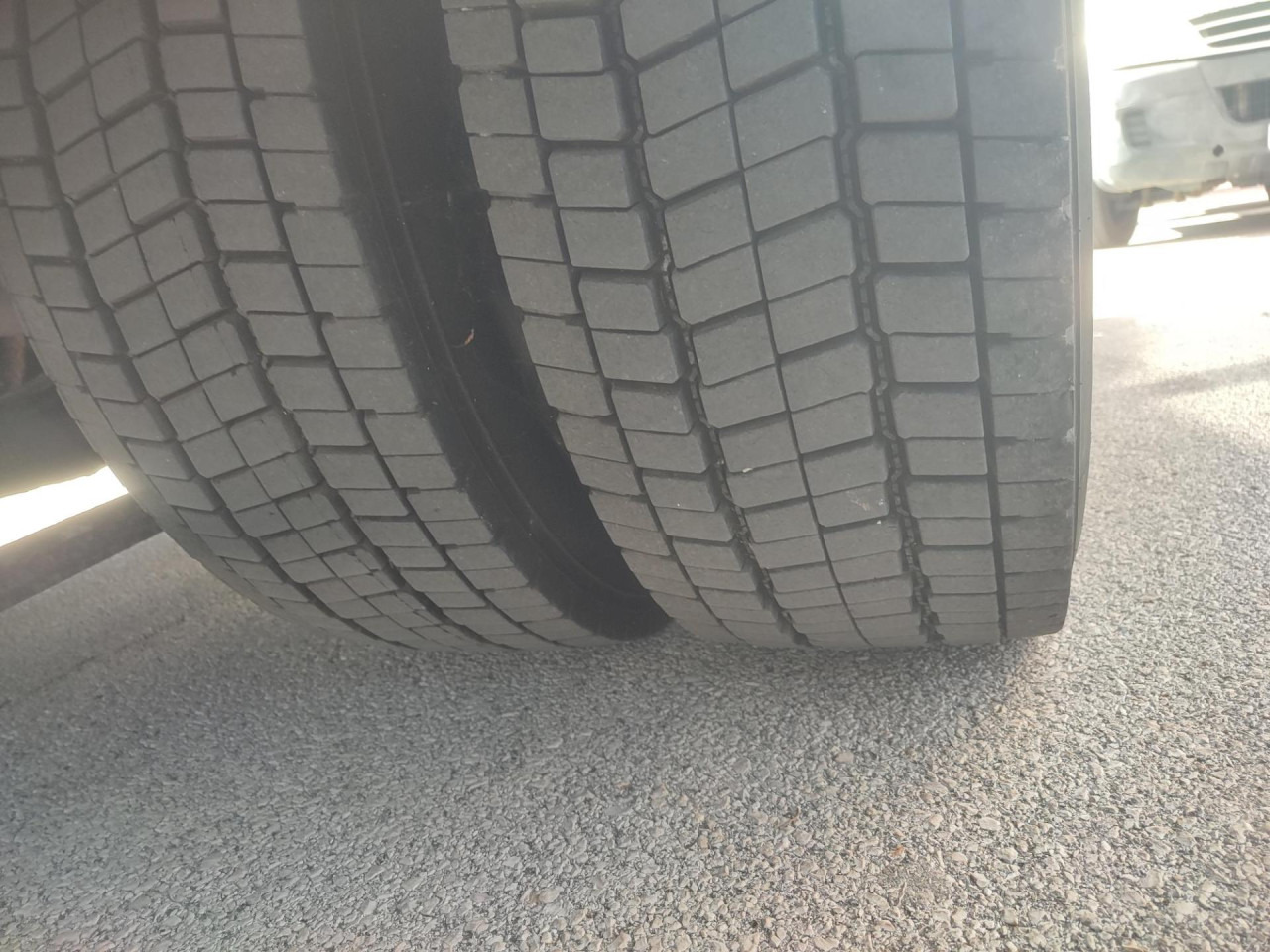 IVECO Eurocargo ML150E24 - Refrigerator truck: picture 2 IVECO Eurocargo ML150E24 - Refrigerator truck: picture 2