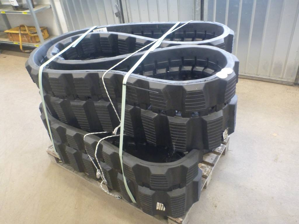 Rubber Tracks, RT40075574Y - Track for Construction machinery: picture 1 Rubber Tracks, RT40075574Y - Track for Construction machinery: picture 1