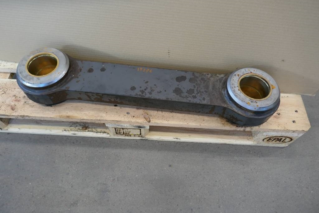 Volvo L 180 F, Länk voe16840697 - Hydraulics for Construction machinery: picture 1 Volvo L 180 F, Länk voe16840697 - Hydraulics for Construction machinery: picture 1